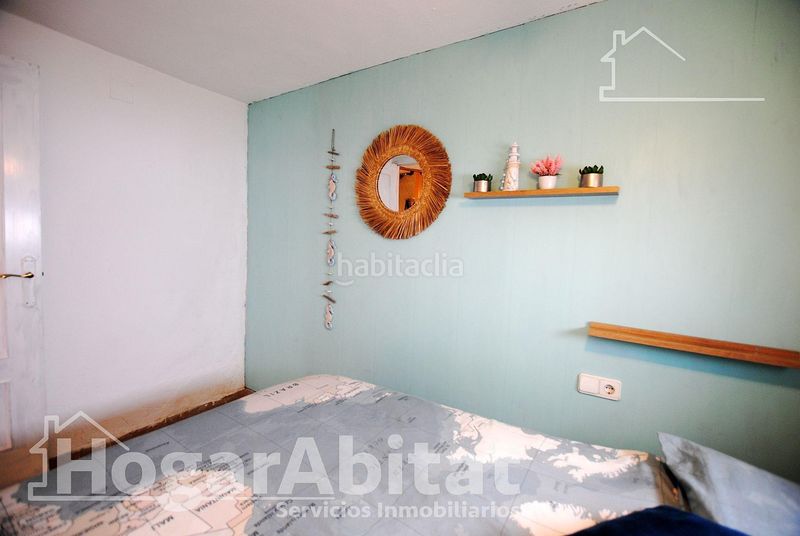 Foto a7b983d6-3f03-49f2-a8b9-b0cf5f2bed6b. Pis amb calefacció aparcament a Oliva playa Oliva