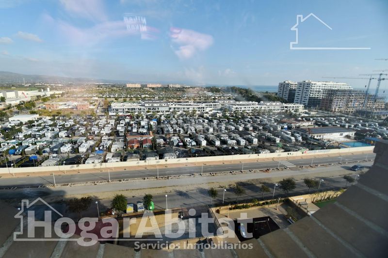 Foto c0517326-1321-4d09-9cb1-6e56d66177c5. Pis amb aparcament piscina a Jardines del Mar Oropesa del Mar