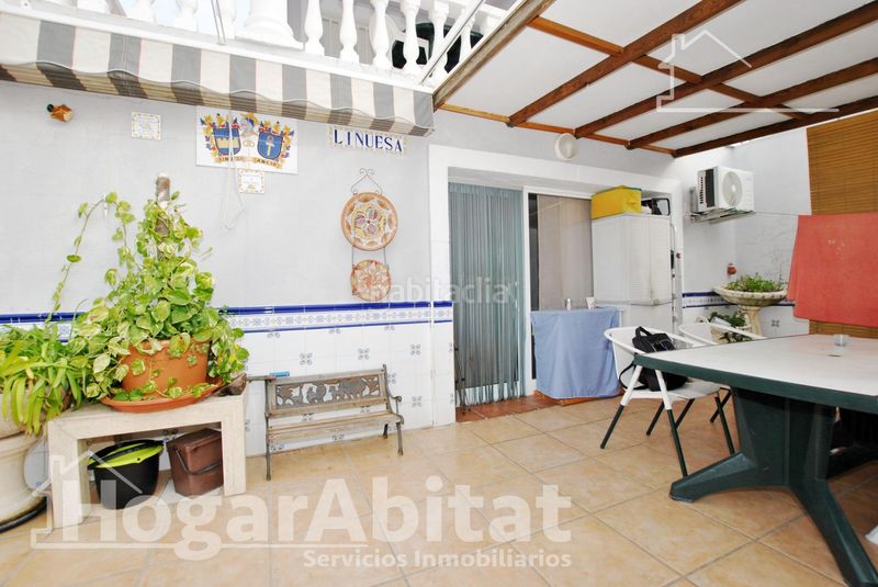 Foto 0166fe55-01ac-4f8e-b287-f9af338f2b92. Casa adossada amb piscina a Oliva playa Oliva