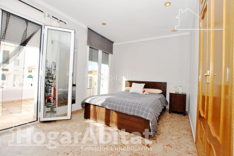 Foto 28be4d3b-dbac-4802-bc8e-b0f79c6db416. Casa adossada amb piscina a Oliva playa Oliva