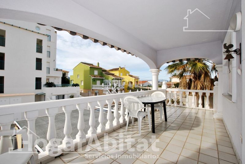 Foto 59e44a6c-b9b8-4e1d-938a-ae79da0b89fa. Casa adossada amb piscina a Oliva playa Oliva