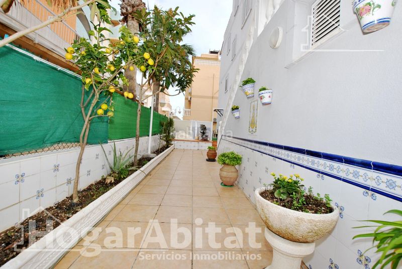 Foto d44791af-e594-4145-90a8-bc8711ce81ac. Casa adossada amb piscina a Oliva playa Oliva