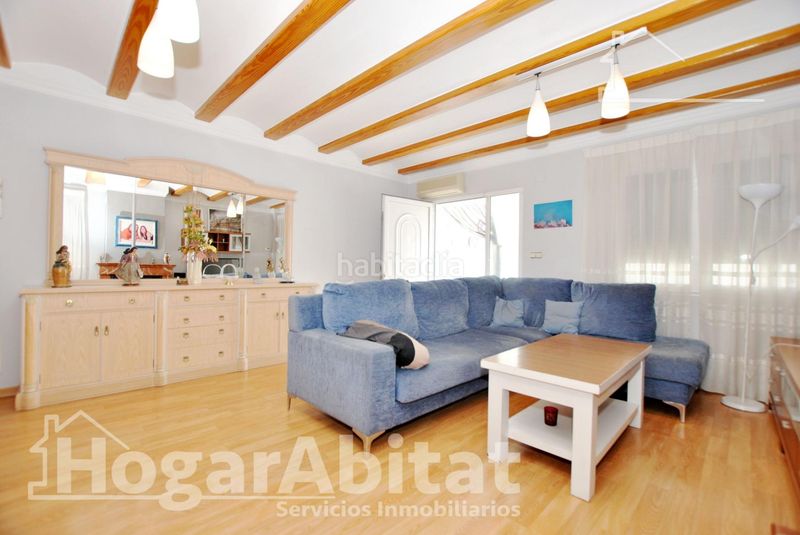Foto f59b8ce1-ad6b-46a9-ba4b-29c9560a0a64. Casa adossada amb piscina a Oliva playa Oliva