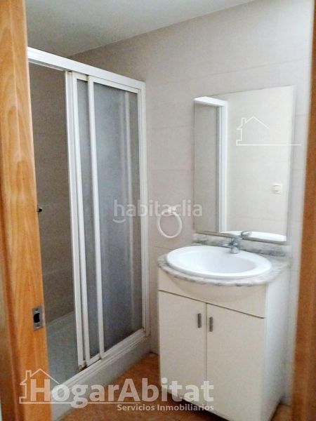 Piso oportunidad! exterior y acogedor con balcón en Valencia - Imagen 12