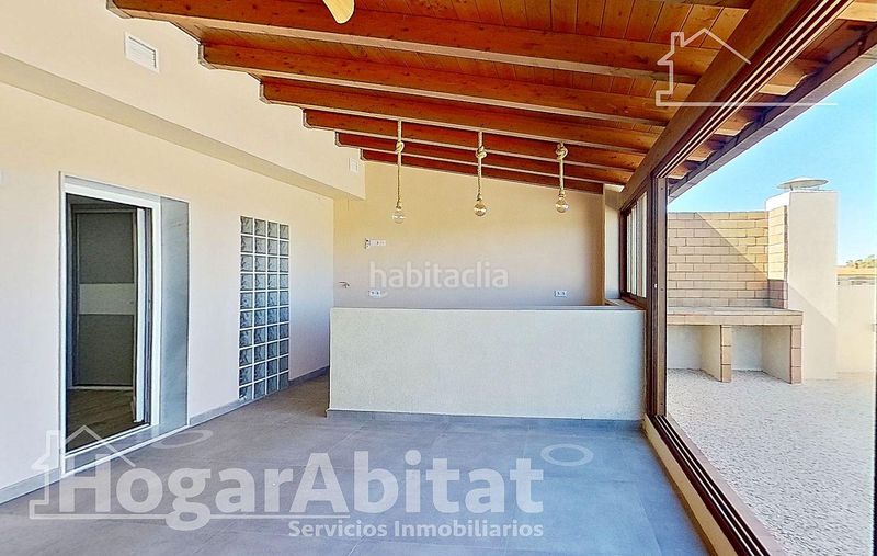 Foto 2af213c2-3a73-40d8-b68a-3636954ea56f. Casa amb calefacció aparcament a Benimuslem