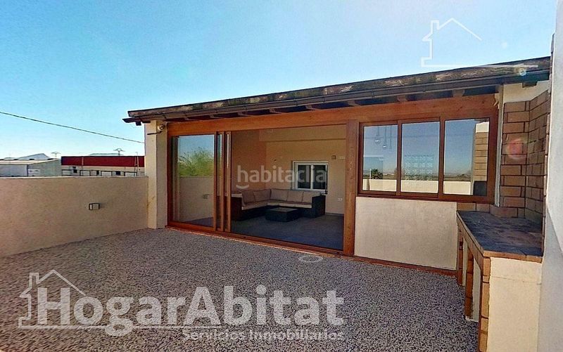Foto 9034d428-97c7-4b3e-8d4b-cb2b326286f3. Casa amb calefacció aparcament a Benimuslem