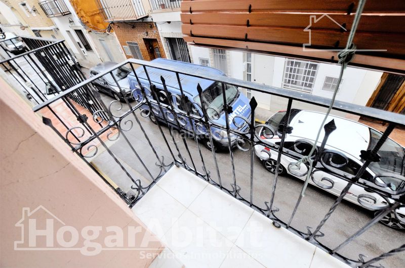 Foto 04be9a90-2b69-4daa-97fe-8f27265218f1. Casa amb aparcament a Rafelbunyol