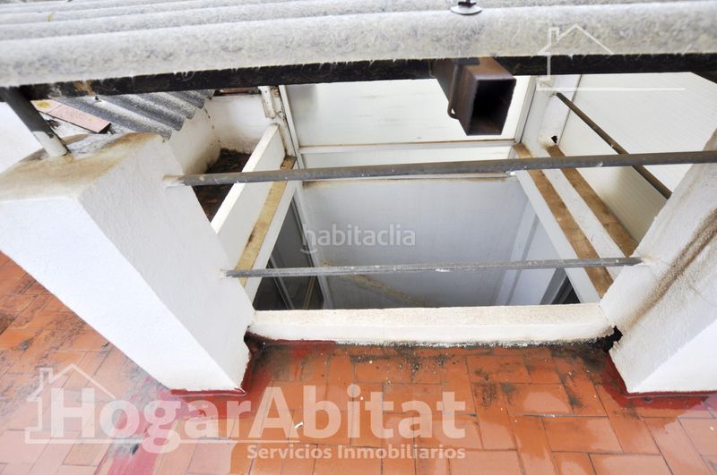 Foto 310f046e-13fd-4583-b7f5-86de70d7fbd8. Casa amb aparcament a Rafelbunyol