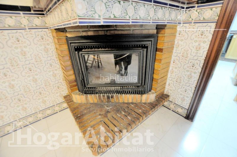 Foto d981c093-85d2-4c59-ae8e-ecae13c5e63e. Casa amb aparcament a Rafelbunyol