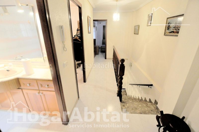Foto df5d26d0-b169-43b5-9a9d-4884582a8a26. Casa amb aparcament a Rafelbunyol