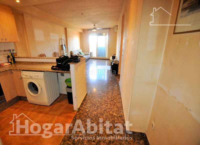 Foto 3363027d-c261-4dab-9302-b9a24d601010. Piso seminuevo con garaje, trastero y balcón en Massamagrell