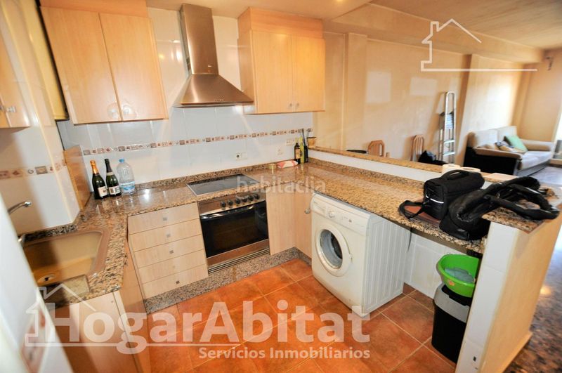 Foto 703116ac-3c02-46be-803c-581c64e9a577. Piso seminuevo con garaje, trastero y balcón en Massamagrell