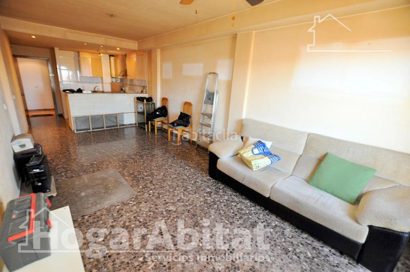 Foto 8723ecc2-c7c5-419a-be17-fcedd59fe55a. Piso seminuevo con garaje, trastero y balcón en Massamagrell