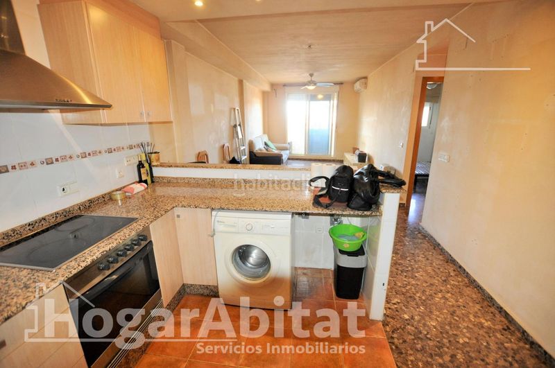 Foto b8f17278-f944-4369-a90e-a8a639f4fb76. Piso seminuevo con garaje, trastero y balcón en Massamagrell