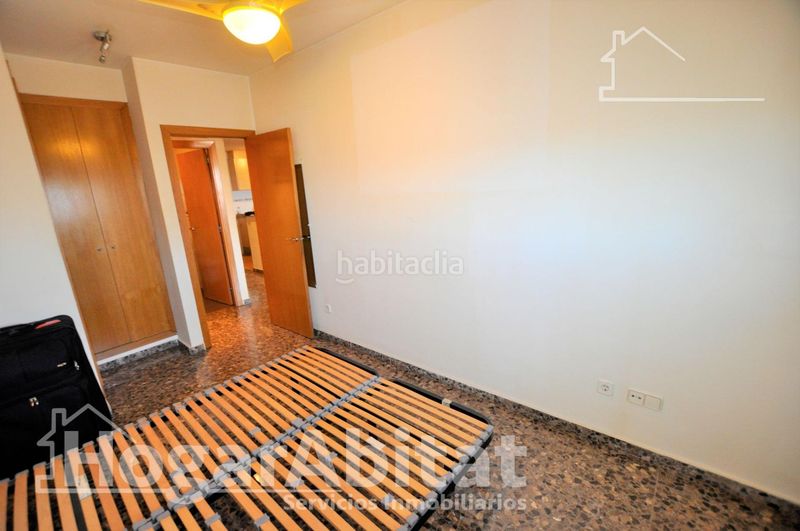 Foto c02c7170-1f97-4889-9071-b57982700543. Piso seminuevo con garaje, trastero y balcón en Massamagrell