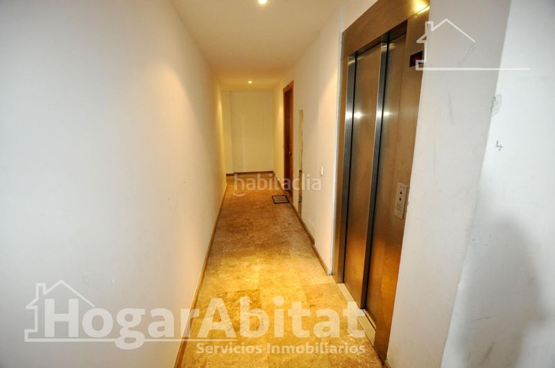 Foto f8bb9553-f208-41db-a555-fe699da4e104. Piso seminuevo con garaje, trastero y balcón en Massamagrell