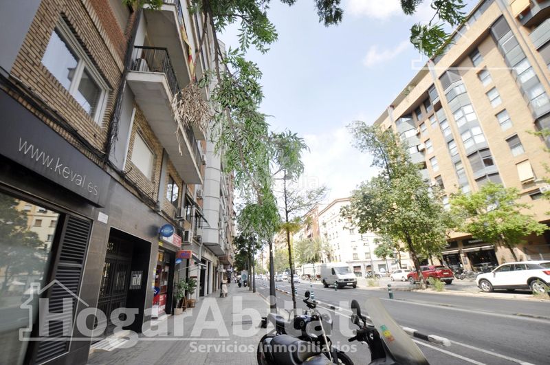 Foto 47f188a6-2b79-4451-bda6-f784b290d8c0. Pis a Mestalla Valencia