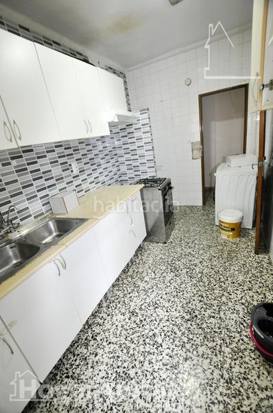 Foto c2e991cd-382e-488f-8e73-8a1fc8fefe11. Pis a Mestalla Valencia