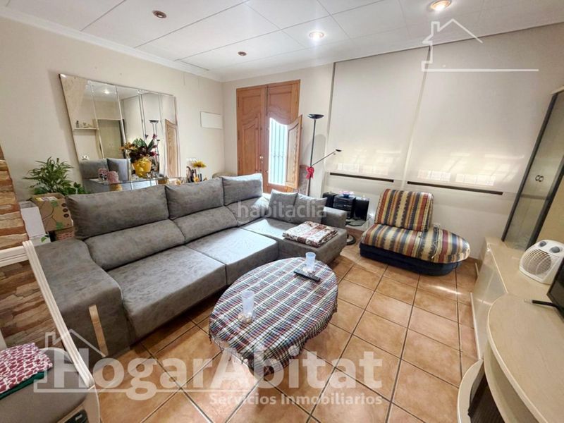 Foto e6c82767-e613-4c85-8633-702236cb3941. Casa a Albal