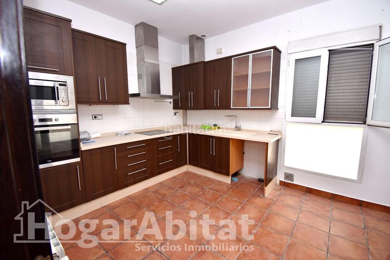 Foto 056626b4-a7a0-4869-9518-ac3a8852ffaa. Casa amb calefacció aparcament a Massarojos Valencia