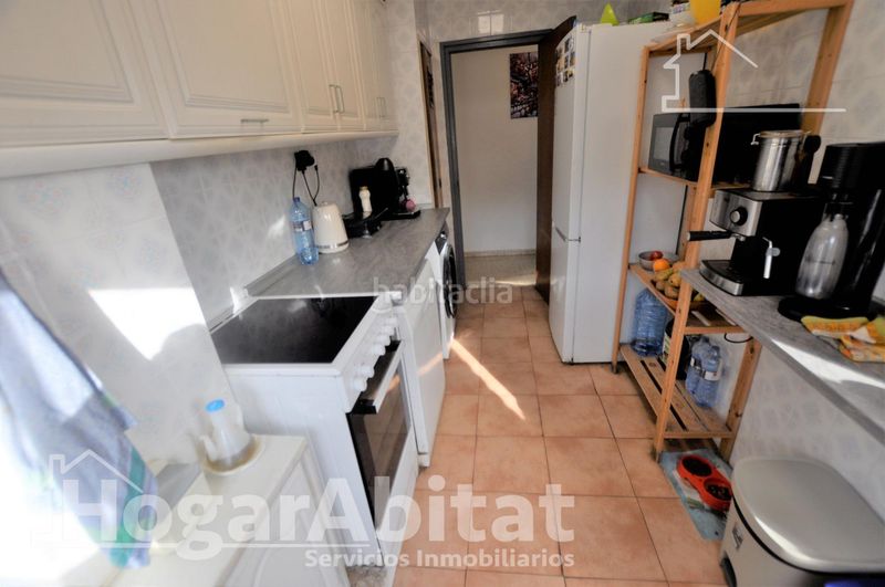 Foto be3bce87-d04c-427b-927d-b3d3b3e92584. Pis a Pobla de Farnals Pobla de Farnals (la)