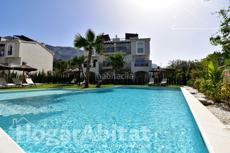 Foto ee05a05f-b7a8-4f6e-ac81-a9051886e271. Pis amb aparcament piscina a El Montgó Dénia