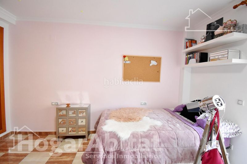 Foto edcd0f81-9d2c-4984-bd54-488050e8371b. Casa amb aparcament a Xeraco