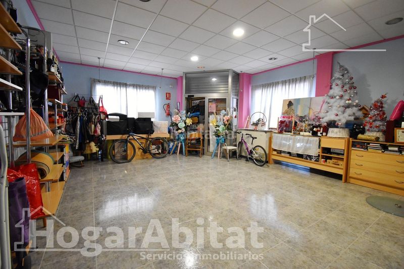 Foto ef88ed22-929b-444a-a4c6-a8381277995e. Casa amb aparcament a Xeraco