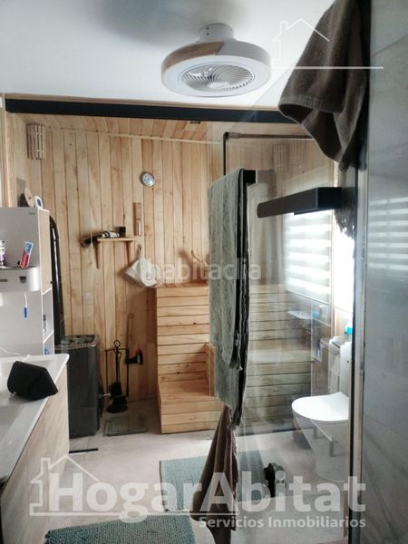 Foto 65d78c1e-4ca7-4296-96bf-881435d54070. Casa amb aparcament a Beniarjó