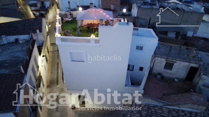 Foto f6aabace-d227-4d1f-a620-a38ed3b2c15a. Casa amb aparcament a Beniarjó
