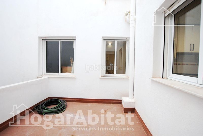 Foto 1a2079bb-65da-42c4-a861-275f15d728a2. Edifici a Oliva pueblo Oliva