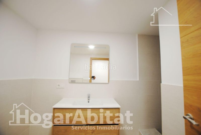 Foto 29e889bc-061e-402f-ad23-4f8b67b06669. Edifici a Oliva pueblo Oliva