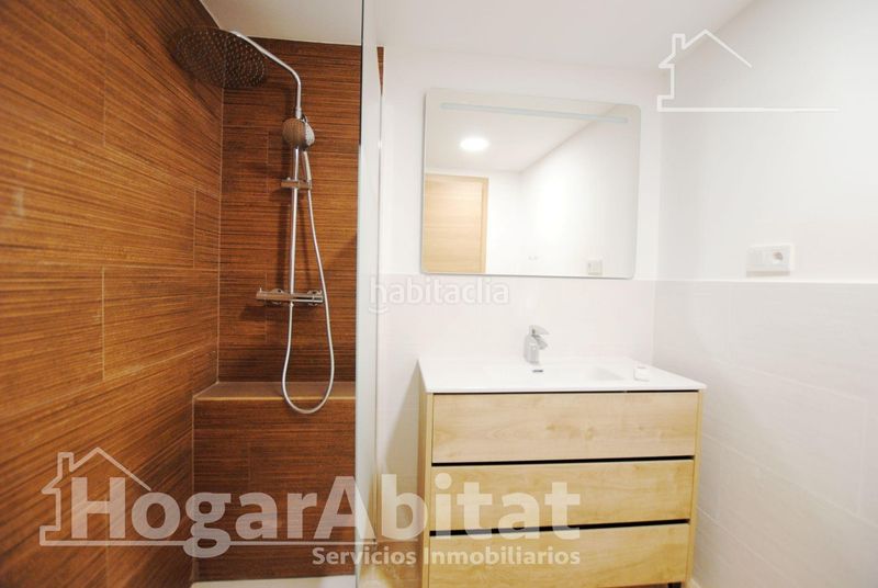 Foto 99f58de2-2b22-4f0e-aa78-18b1681ab298. Edifici a Oliva pueblo Oliva