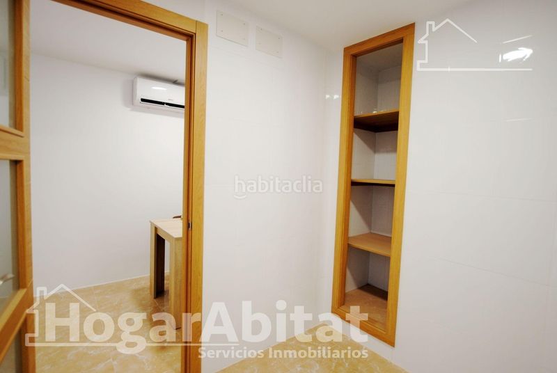 Foto a5b2a4fb-9968-4634-a1bb-37e17db2bcc7. Edifici a Oliva pueblo Oliva