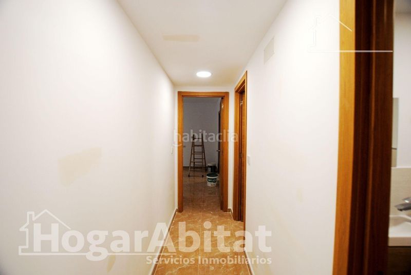 Foto f04d9872-d7b7-4cd7-99e5-1fb26f5beac2. Edifici a Oliva pueblo Oliva