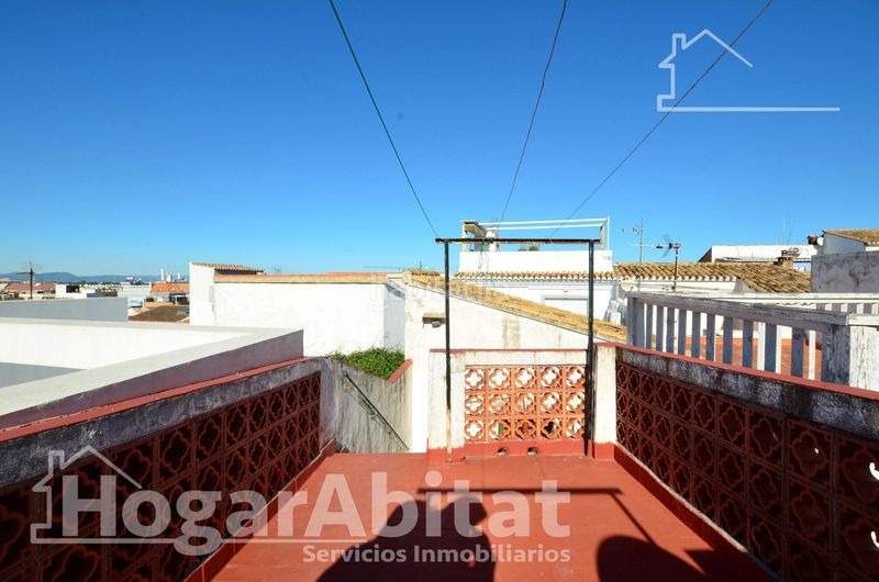 Foto efba5952-b00a-4689-8272-e9c25be6523c. Casa a Centro Urbano Dénia