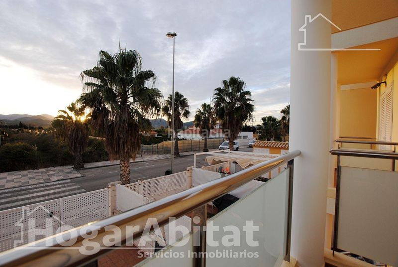 Foto 648175fe-51ec-4215-a481-d4dbe6cf81fc. Casa adossada amb aparcament piscina a Oliva playa Oliva