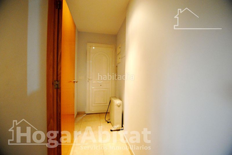 Foto dc70ba3f-983d-4c79-bb71-9a20095d9253. Casa adossada amb aparcament piscina a Oliva playa Oliva