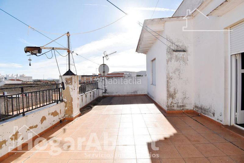Foto 3b9a28d8-ede3-4585-9516-0901d0a01c2d. Casa amb aparcament a Xeraco