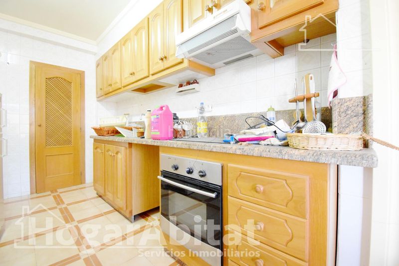 Foto 4b730d37-14a2-4baf-96ac-0b4e8260cd5c. Casa amb aparcament a Xeraco