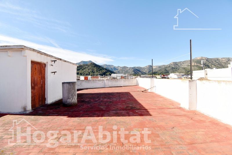 Foto 6eeba762-2e6b-4867-946e-2252660b239a. Casa amb aparcament a Xeraco
