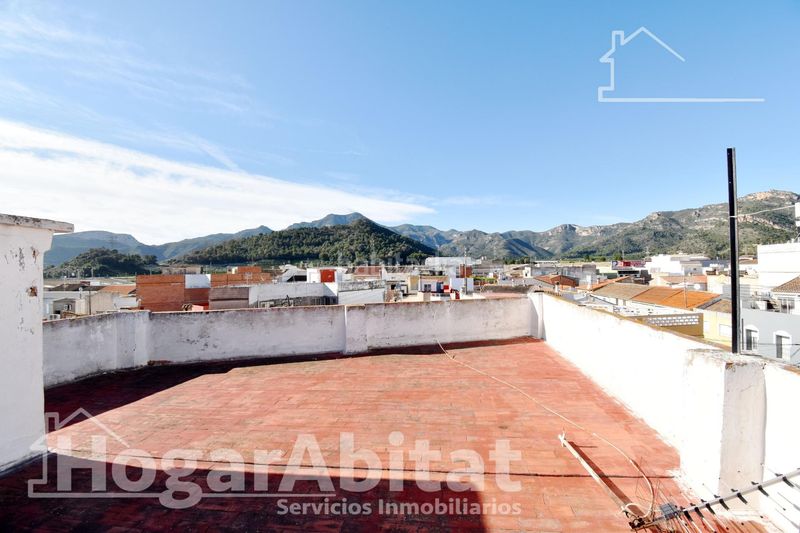 Foto 7e8f464d-c7b5-49e3-a7ca-e396d57f1ddb. Casa amb aparcament a Xeraco