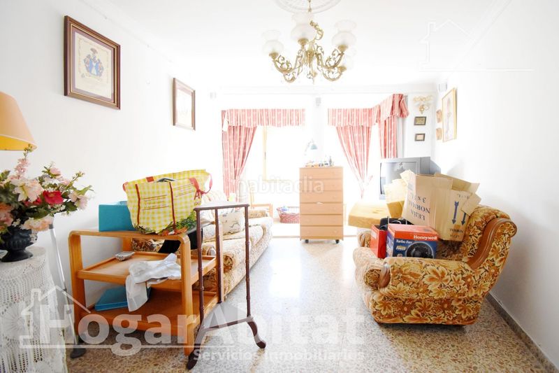 Foto c0da447a-ada0-4744-aef0-a00778db0946. Casa amb aparcament a Xeraco