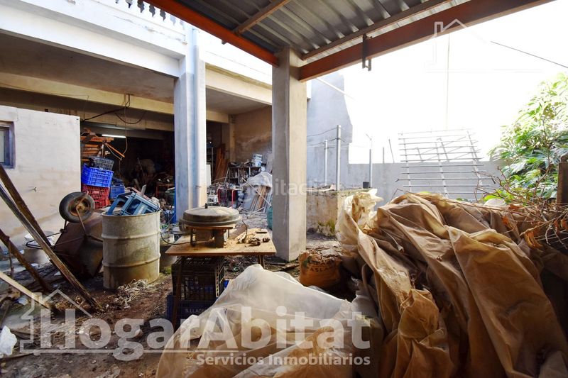 Foto ed278d3b-fa00-437e-a3bc-6e98d4d044ae. Casa amb aparcament a Xeraco