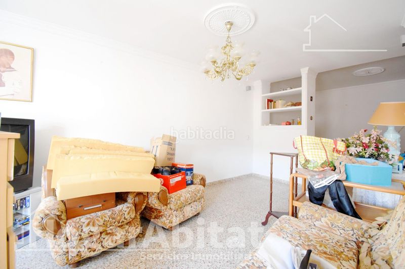 Foto f2a25a53-c8d4-4639-877a-4046d336ea29. Casa amb aparcament a Xeraco