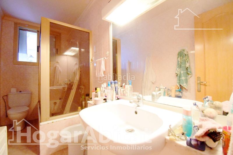Foto f6a31991-4c02-4fb5-bda6-2748a86a8502. Casa amb aparcament a Xeraco