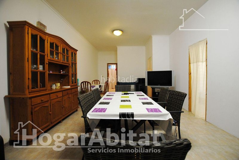 Foto 1a5b9668-fda5-4608-8adc-22248c9cb80d. Piso exterior con terraza junto a la playa en Xeraco