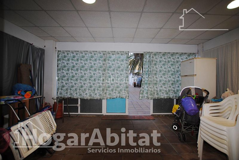 Foto 1b685515-cee7-493f-b512-97ae331b5797. Piso exterior con terraza junto a la playa en Xeraco