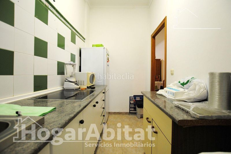 Foto 58a38506-58a7-415d-8fbe-3c89945c9f60. Piso exterior con terraza junto a la playa en Xeraco