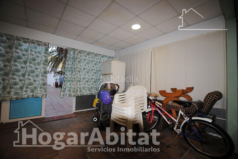 Foto 828caa19-cd2e-411d-92cd-e6cddb4f5c8c. Piso exterior con terraza junto a la playa en Xeraco